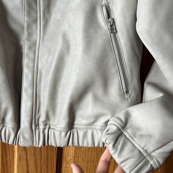 Bagatelle Bomber - Picture 3 of 4